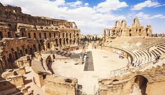 ͻ��˹2020���ϰ�����������ͬ���½�47%