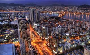 �����ڶ�����GDP�½������ڼ����½�