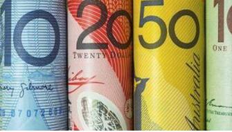 �밶����ң�CNH������Ԫ�ܶ�ŦԼβ����77��