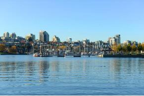 ���ױ�������������С��羳��Ʒ������˰