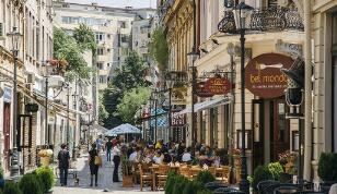 ��������1-8��Ԥ�����ռGDP�ı�������5.18%