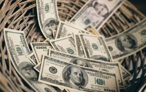 Ӣ������ҵ����Ʒ��һ�����Ⱥ󵹱գ�25000��Ա��ǰ;δ��