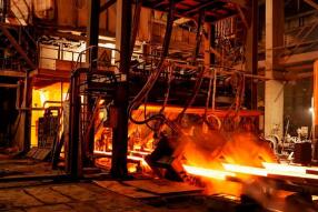 �ڻ����̣����ϰ���ߵ� ��ɫȫ�淴��