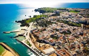 ����������ͣ�·���ó������֤