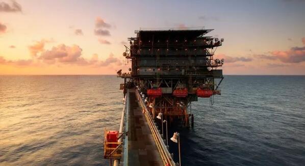 Խ��Ͷ�ʷ�չ8���ص�ڰ�������