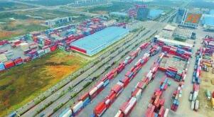 �����������������½�������Һ����Ȼ�����ͼ�װ�䴬��