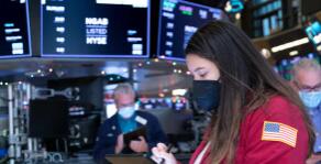 ����2��1�����ǣ�����˹ָ������229�㣬GameStop����30.8%