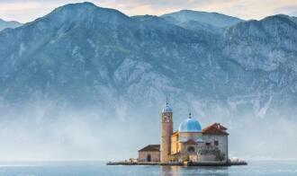 12�º�ɽ���۶�ͬ���½�9.6%