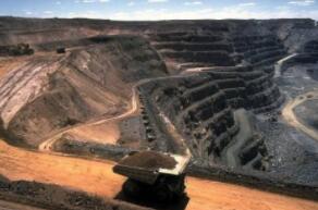 ����1�°���ˮ��������ͬ����������10%