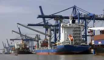 Խ�����������ר�����������Ӱ���ͷ��Ǩ����