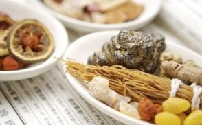 ����������2020��������ͬ������78.8% ����ҩ��SKU��2000����