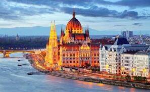 ������1-2������ҵ���۶�ͬ���½�3.9%