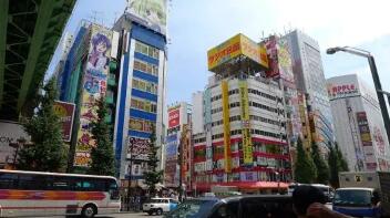 �ձ����������ȵؽ�ʵʩ�����ݶ��������Ľ���״̬������������ʽ����