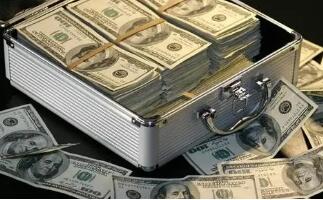 ​  ����г���ƽ�˾��ڣ����������г���������ʱ