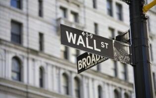 ���գ������ʳ��ڻ����ƶ���������ҵӰ��޴�