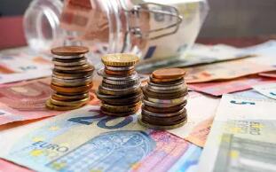 �����ɷݣ����Բ���6961.6��Ԫ�ع��ɷ�