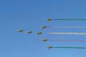 2021��ϰݺ�չ��Ļ �ܳɽ����2865�ڵ���ķ