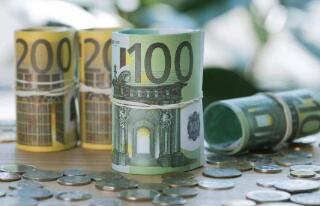 1��12�գ�����Ҷ���Ԫ�м���ϵ�26��