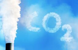 ����ȫ��̼�г����̼�57.90Ԫ/�֣���ǰһ�ճ�ƽ