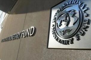IMF���µ����羭������Ԥ��
