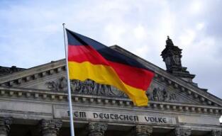 �¹��µ�2022�꾭������Ԥ��