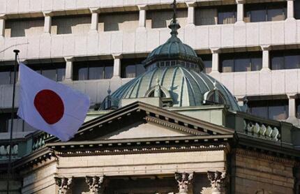 �ձ�����ά�ֳ����ɻ������߲��ϵ�ͨ��Ԥ��