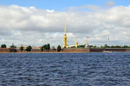 ����˹���������ԡ����Ѻù��ҡ��Ĳ��ֽ�����Ʒ����35%��˰