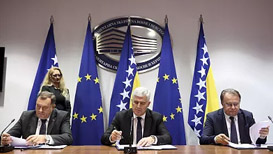 ������ʽ��Ϊŷ�˺�ѡ��Ա��