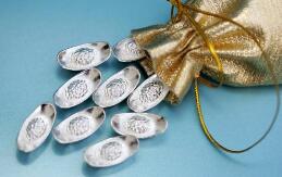 �¹���ծ��������һ�ձ�����