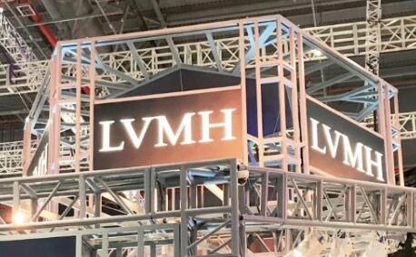 LVĸ��˾·���������ų�Ϊ�׸���ֵ��5000����Ԫ��ŷ�����й�˾