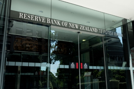 �����������ٴν�Ϣ50����